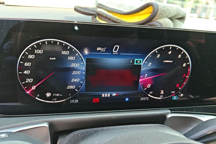 Used Mercedes-Benz GLB 2023 Refreshed GLB 200 Dynamic Edition Instrument Cluster