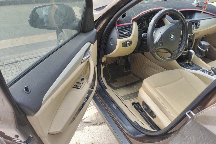 Used BMW X1 2012 sDrive18i Luxury Edition
