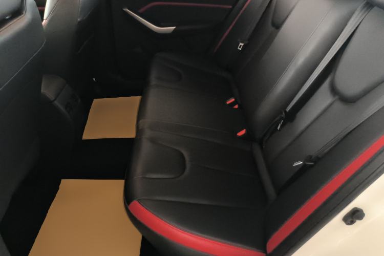 Used Venucia D60 2019 100 000 Honor 1.6L XL CVT Chenku Edition China VI Standard
