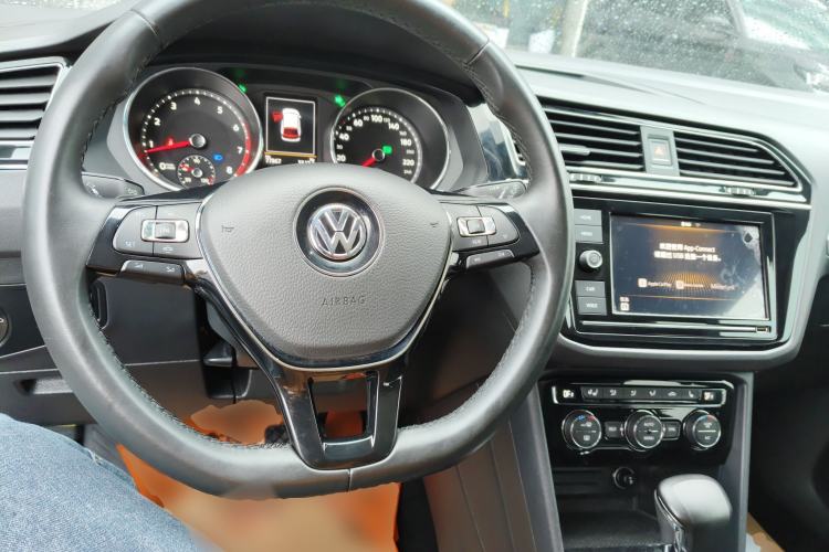Used Volkswagen Tiguan L 2019 330TSI Automatic Two-Wheel Drive Smart Luxury Version China V Emission Standard