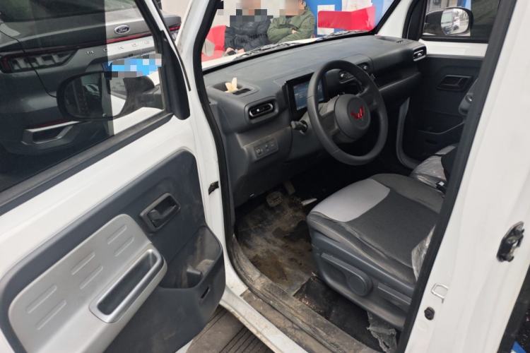 Used Wuling Zhiguang New Energy 2025 Model 305km Ambitious Edition