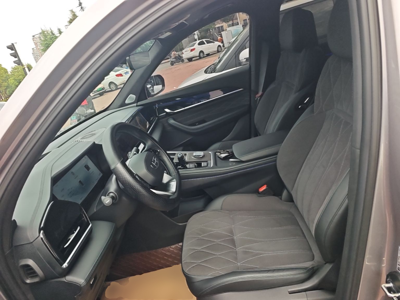 Geely Auto Monjaro L 2025 Dongfang Yao 2.0TD Automatic Lanxing Edition — снимка 17