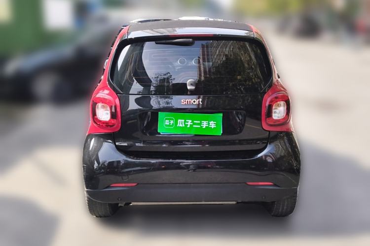 Used smart fortwo 2018 1.0L 52kW Hardtop Dynamic Version China V
