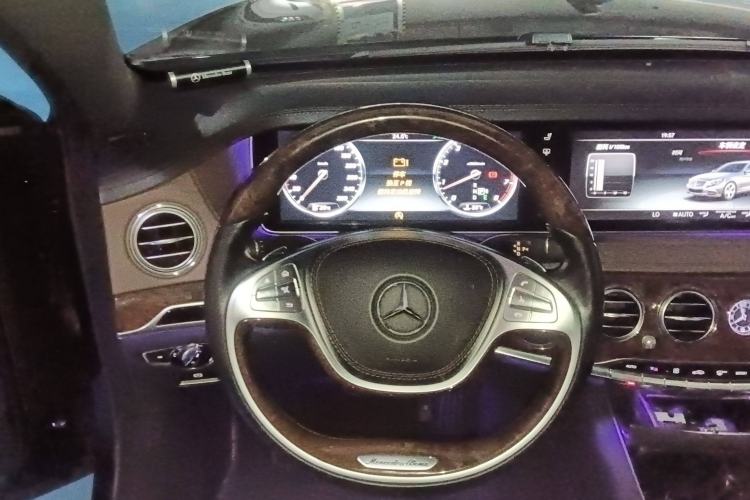 Used Mercedes-Benz S-Class 2015 S 400 L 4MATIC Steering Wheel