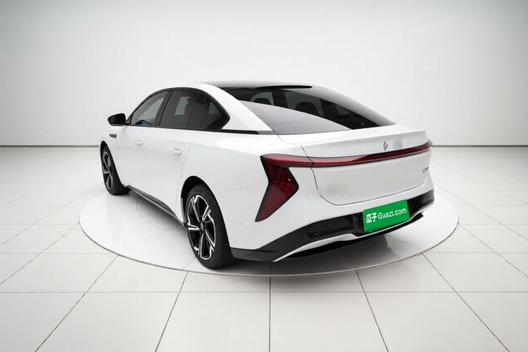 Used Hongqi EH7 2024 760 Pro+ Four-Wheel Drive Version
