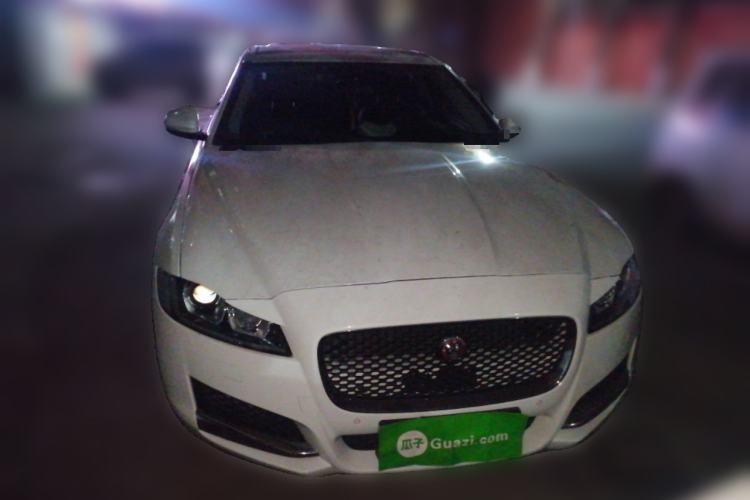 Used Jaguar XF 2016 XF 2.0T Two-Wheel-Drive Luxury Edition
