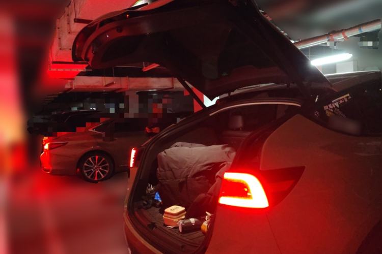 Used Tesla Model Y 2023 Long-Range All-Wheel-Drive Version