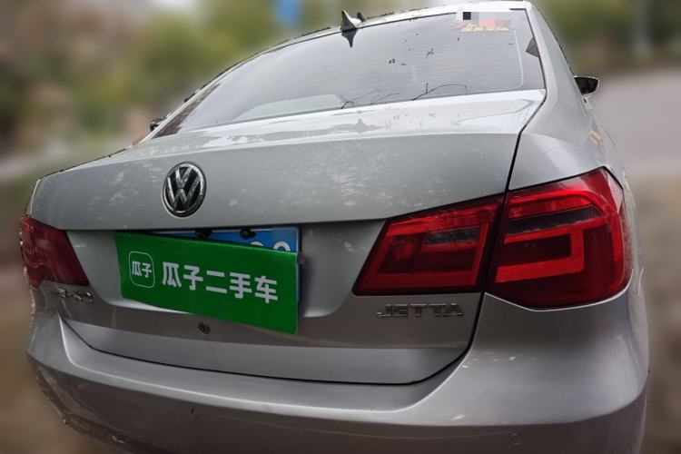 Used Volkswagen Jetta 2015 1.6L Manual Comfort Model