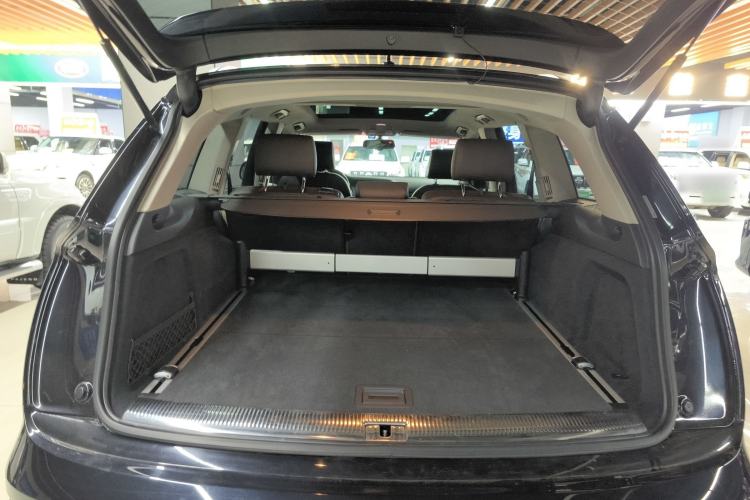 Used Audi Q7 2015 35 TFSI Sport Edition Trunk