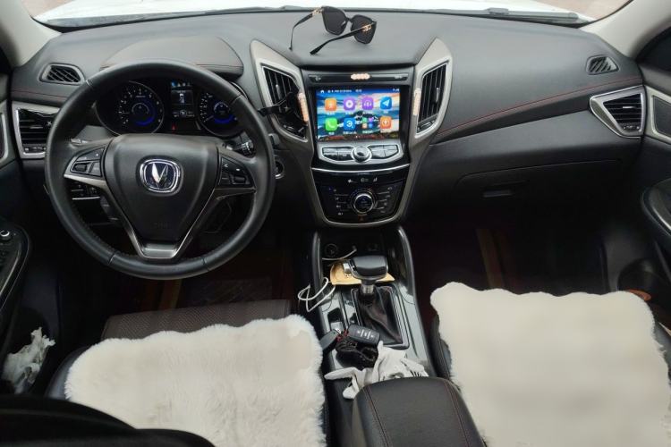 Used CHANGAN CS75 2017 Shangkui Edition 1.5T Automatic Fengyue Model
