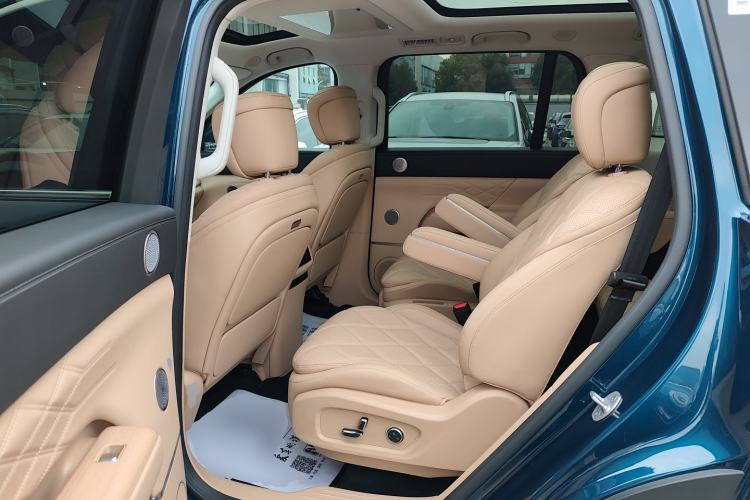 Used Chery T11 2026 Model 220 All-Wheel Drive Family Fun Edition