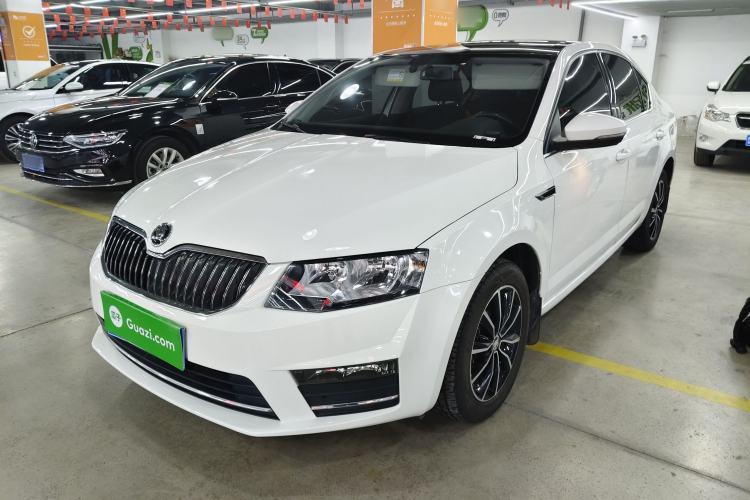 Used Skoda Octavia 2017 1.6L Automatic Smart Drive Edition