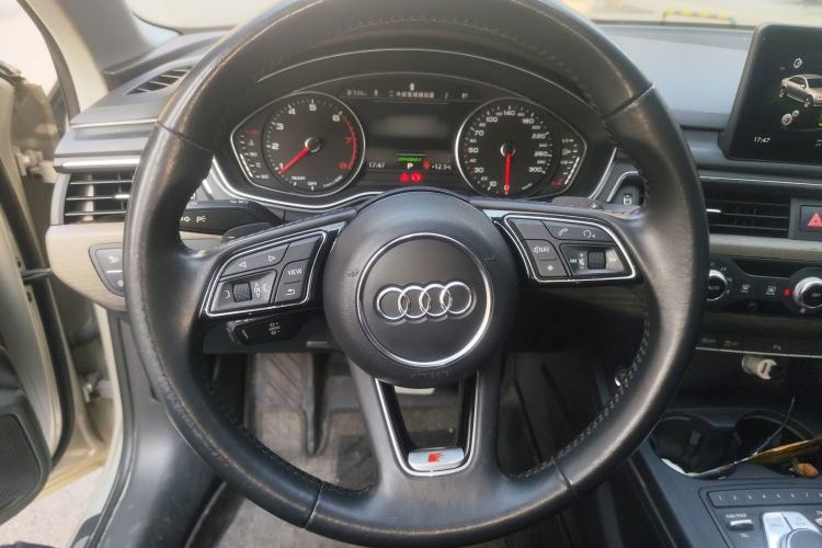 Used Audi A4L 2018 30th Anniversary Edition 40 TFSI Trendy Model
