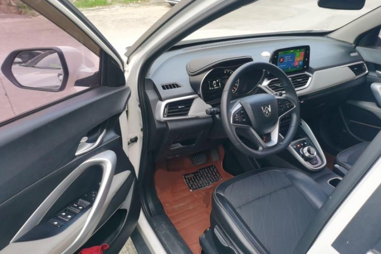 Used Baojun 510 2017 1.5L Automatic Fashion Model