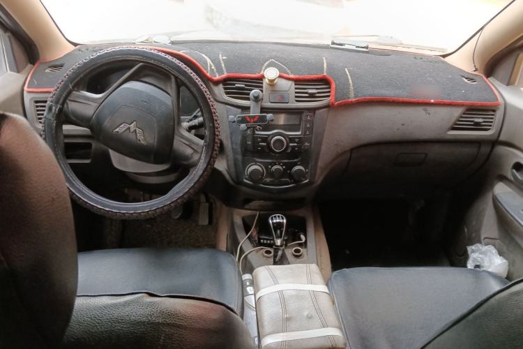 Used Wuling Hongguang 2015 1.2L S Base Model China V Standard