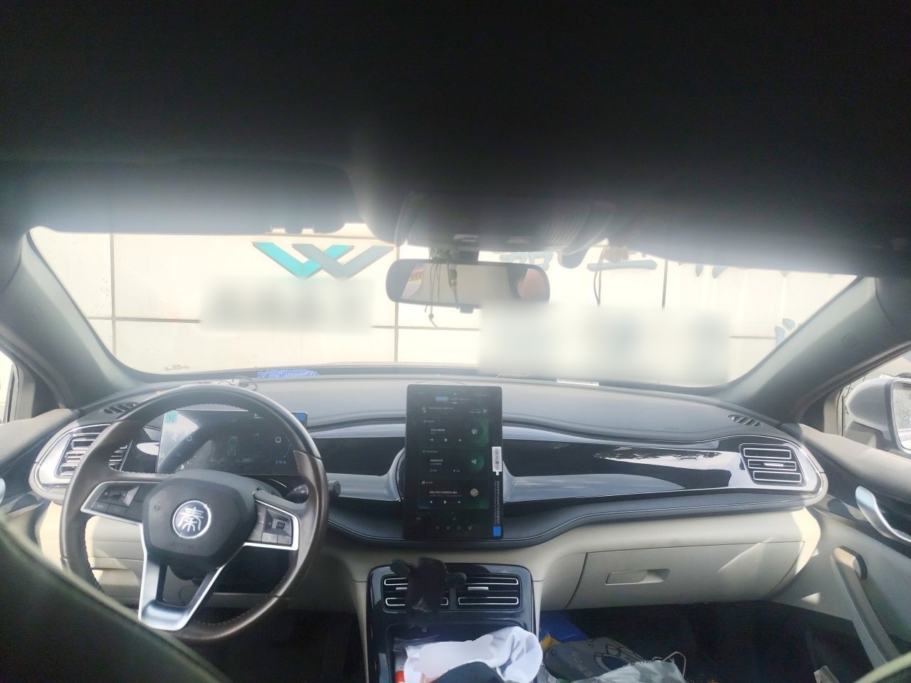 BYD Qin PLUS 2024 HONOR Edition DM-i 55KM Leading Model — снимка 9