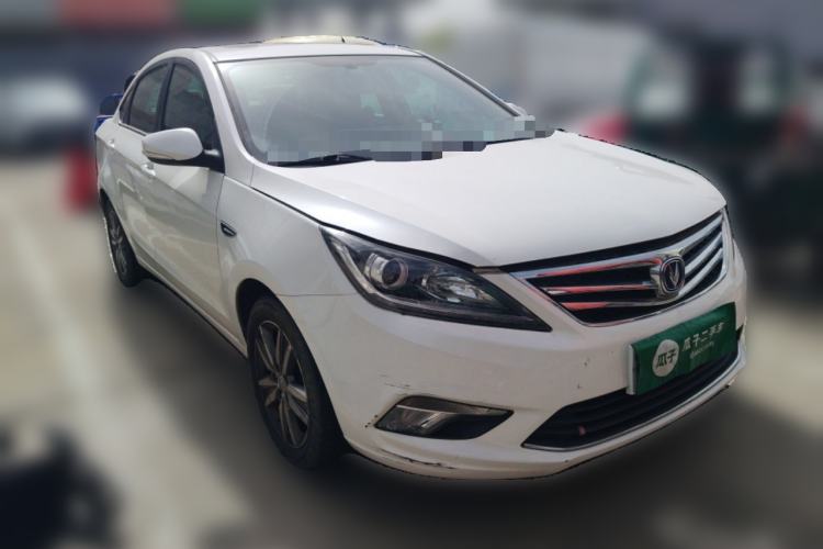Used CHANGAN Eado 2016 1.6L Manual Fashion Edition Front Right 45 Deg