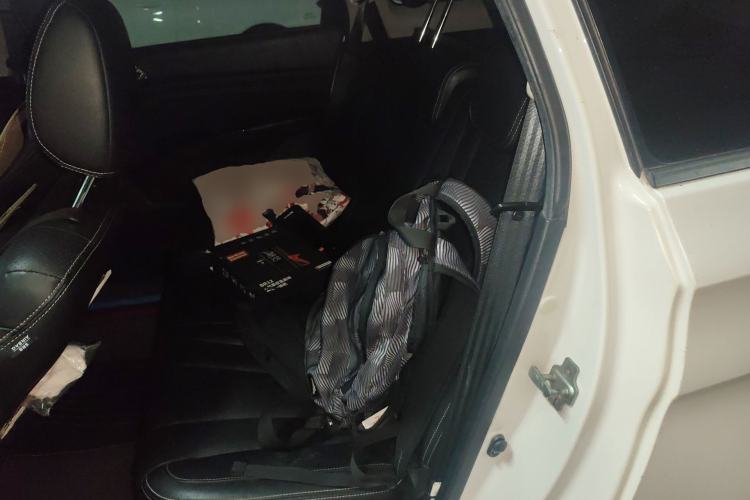 Used Baojun 310W 2018 1.5L Automatic Luxury Version China VI Emission Standard