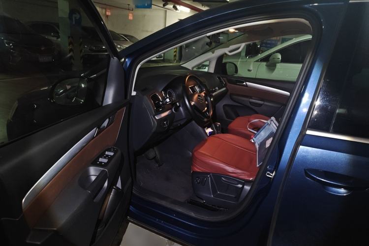 Used Volkswagen Sharan 2016 380TSI Clear Blue Limited Edition
