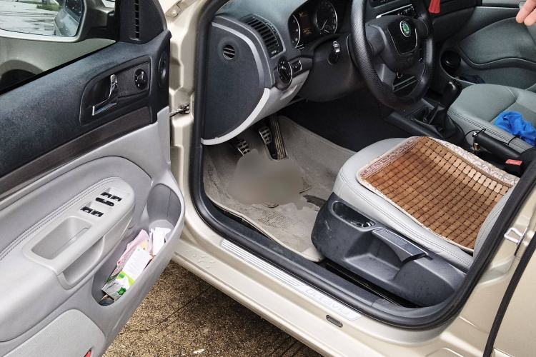 Used Skoda Octavia 2013 1.6L Manual Yijie Edition
