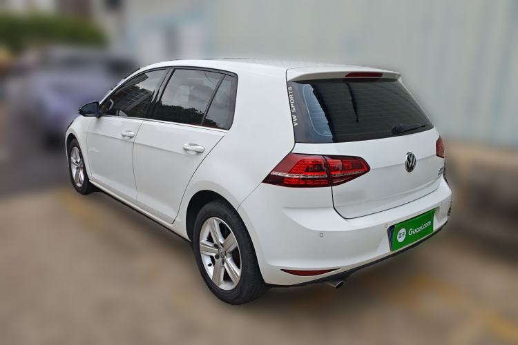 Used Volkswagen Golf 2017 1.6L Automatic Comfort Million-Vehicle Anniversary Edition Rear Left 45 Deg