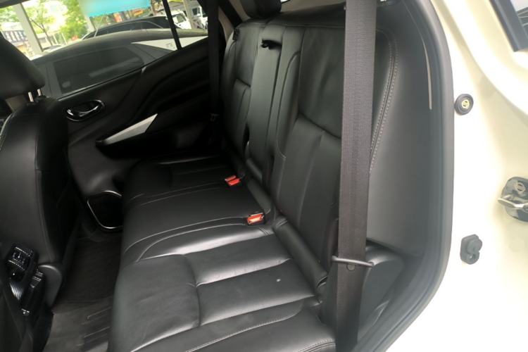 Used Nissan Terra 2020 2.5L XV 4WD Automatic Four-Wheel Drive Flagship Edition Left Rear Seat