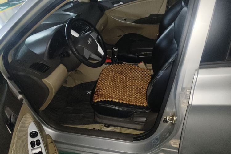 Used Hyundai Verna (older generation) 2010 Sedan 1.4L Manual Comfort GS
