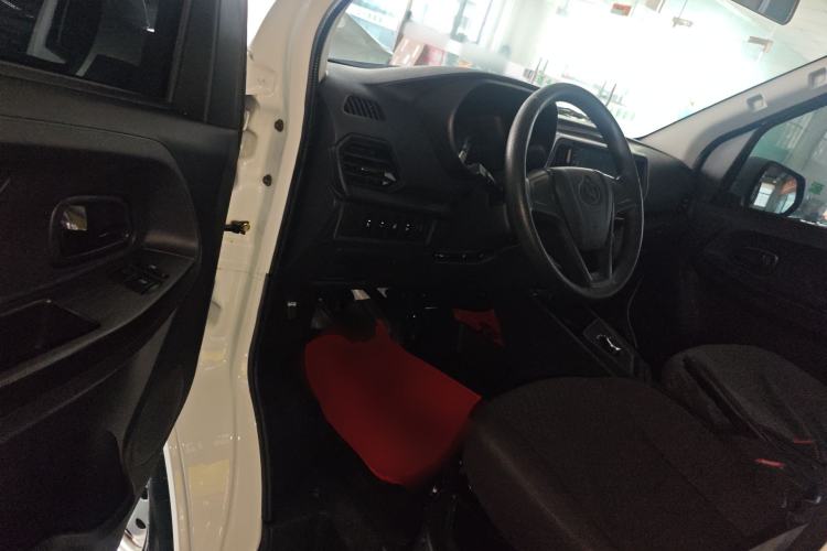 Used CHANGAN KAICHENG Ruixing EM80 2025 Wealth Edition Passenger Version Comfortable Model 6 Seats 300km Side-Hinged Doors Driver Seat