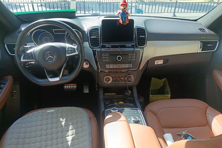 Used Mercedes-Benz GLE AMG 2017 AMG GLE 43 4MATIC Center Console