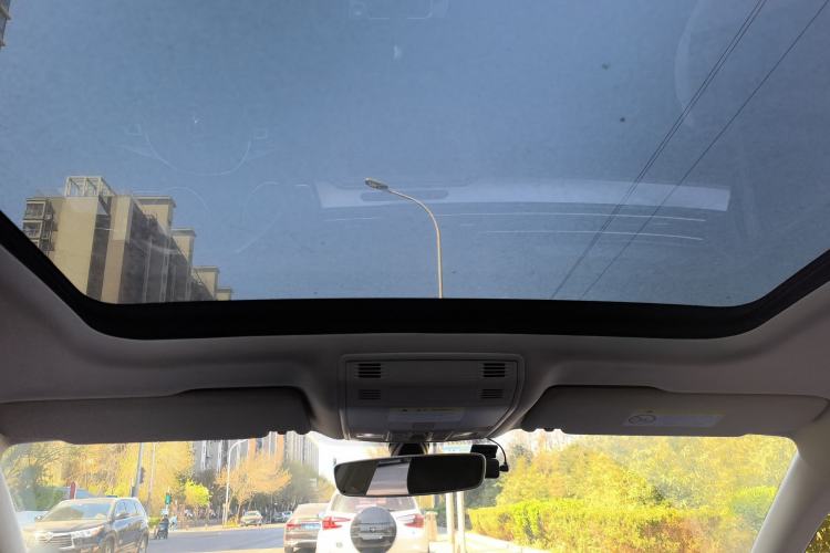 Used Volkswagen Variant 2017 380TSI Two-Wheel Drive Comfort Edition Headliner