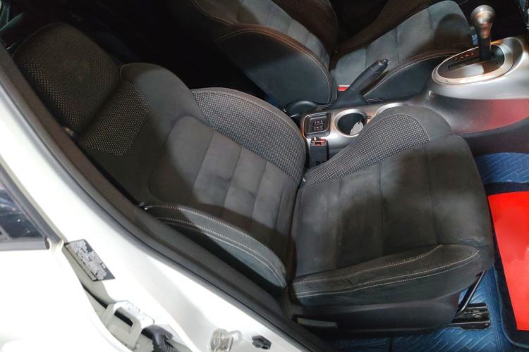 Used Infiniti ESQ 2014 1.6L Spontaneous Edition
