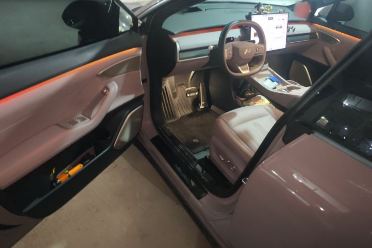 Used ONVO L60 2024 60 kWh Rear-Drive Version Driver Seat