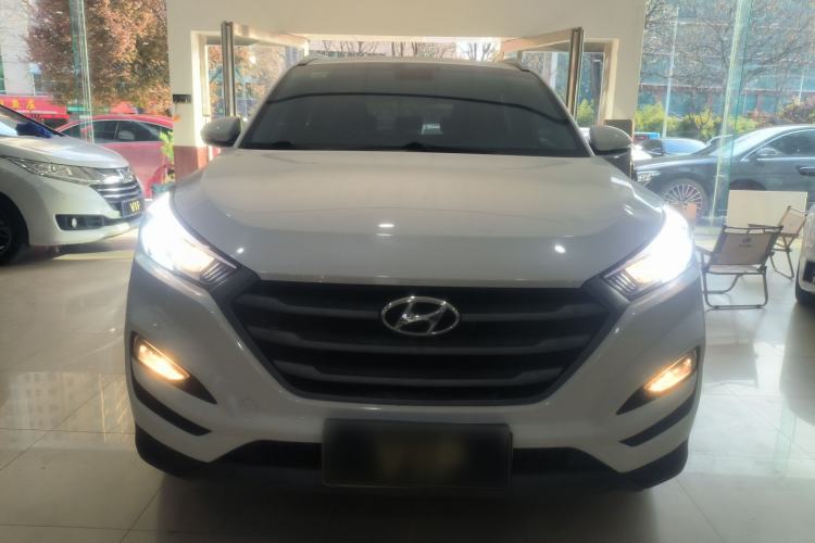 Used Hyundai Tucson 2015 1.6T Dual-Clutch Two-Wheel-Drive Smart Model Front