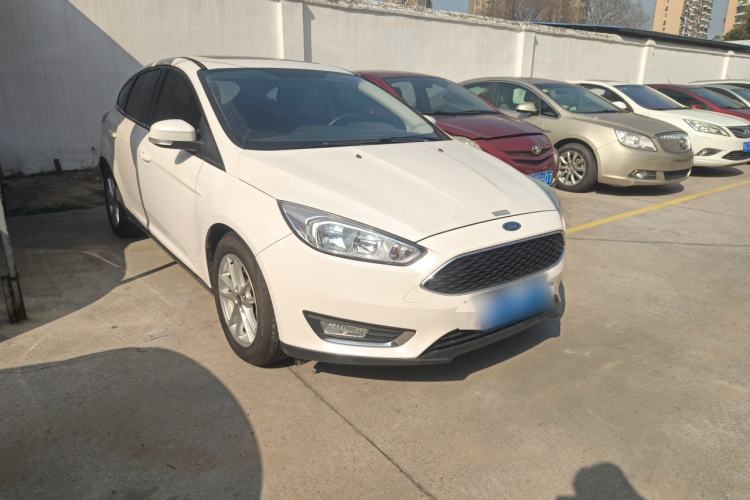 Used Ford Focus 2017 Hatchback 1.6L Automatic Fashion Edition Smart Drive Version
