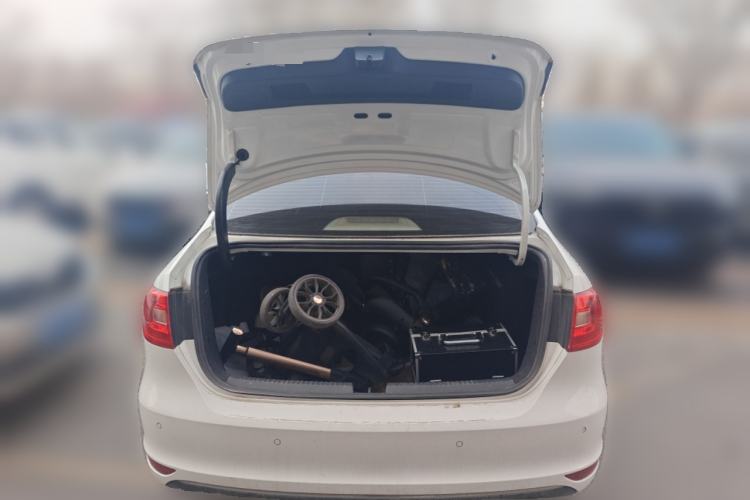 Used Volkswagen Sagitar 2015 1.6L Automatic Comfort Model
