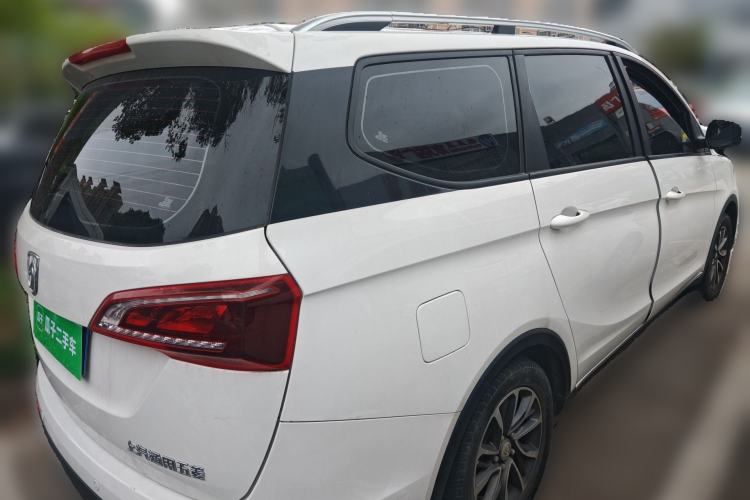 Used Baojun 730 2019 1.5L Manual Fashion Model 7-seater China VI Rear Right 45 Deg