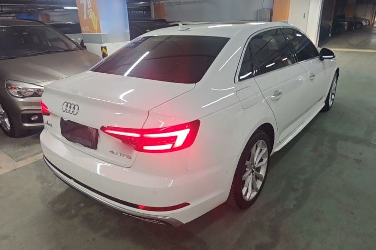 Used Audi A4L 2019 40 TFSI Fashion Edition China VI Emission Standard
