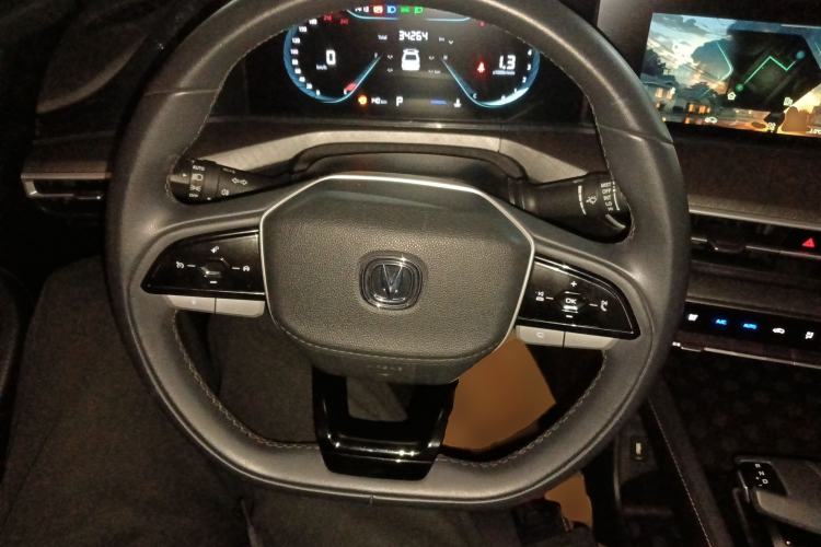 Used CHANGAN Eado 2023 Changan Edition PLUS Blue Whale NE 1.4T GDI DCT Prestige Version Steering Wheel