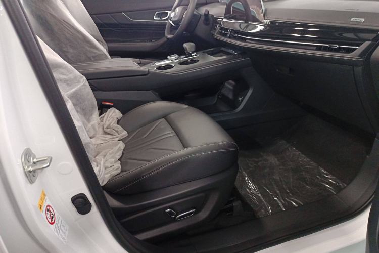 Used Changan UNI-K iDD 2024 Chuzhi iDD 1.5T 135km Smart & Fun Model