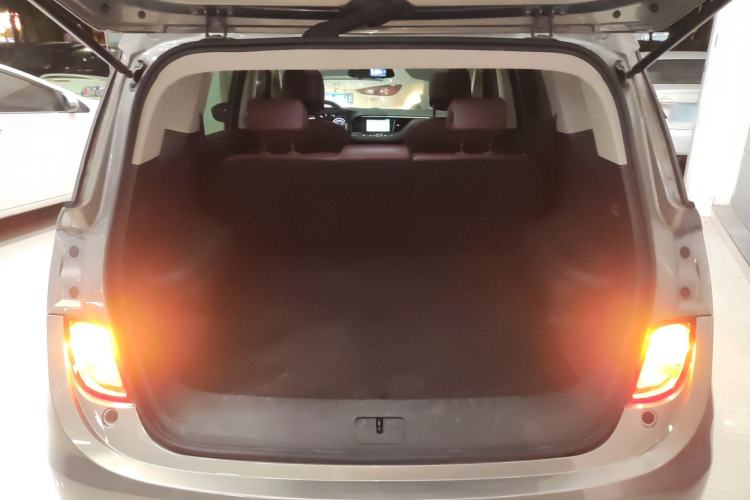 Used Buick GL6 2019 18T 5-Seater Connected Luxury Version China VI Standard
