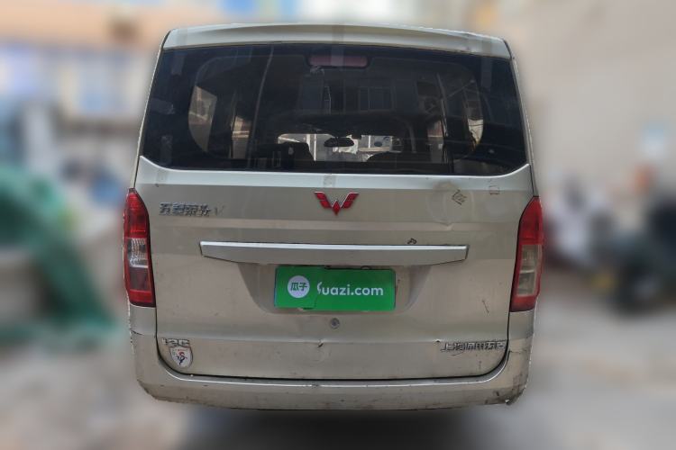 Used Wuling Rongguang V 2015 1.2L Base Version
