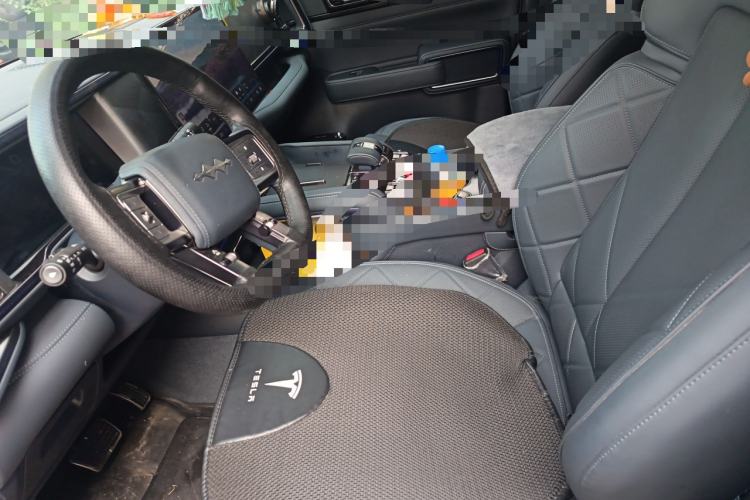 Used Formula Leopard 5 2023 Explore Edition
