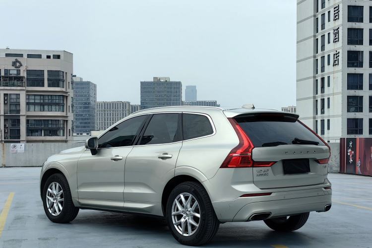 Used Volvo XC60 2019 T5 4x4 Smart Edition China VI Standard Exterior 6