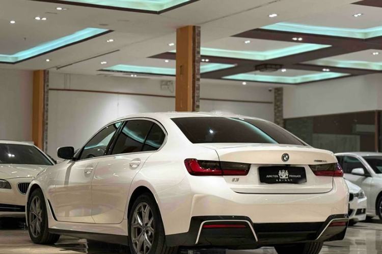 Used BMW i3 2022 eDrive 35 L Exterior 4