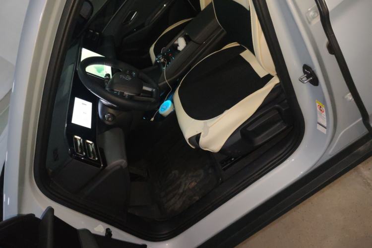 Used BYD Qin L 2025 DM-i Smart Drive 80KM Leading Model