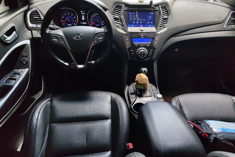 Used Hyundai Santa Fe 2013 2.4L Automatic Two-Wheel Drive Smart Version