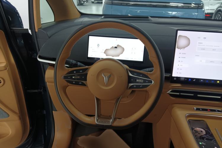Used VOYAH Dream 2025 PHEV Four-Wheel-Drive Flagship Kunpeng Edition Steering Wheel