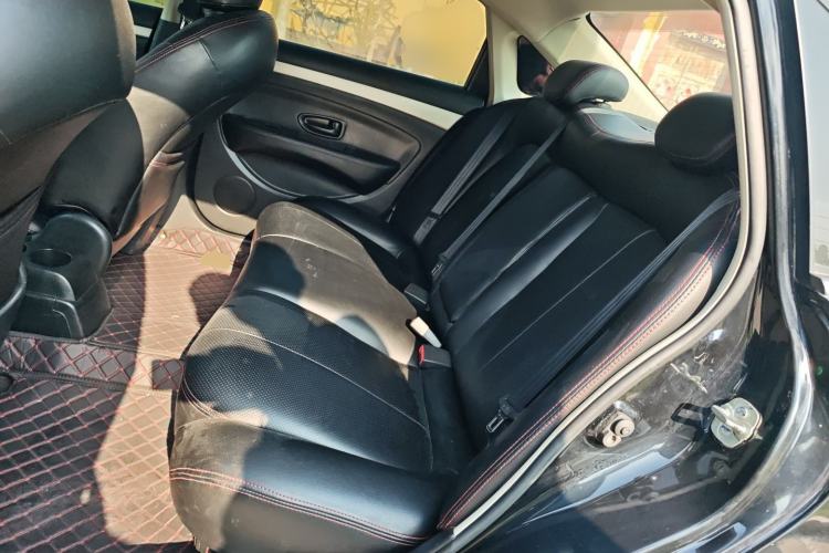 Used Nissan Sylphy 2012 Classic 1.6XE Manual Comfort Edition Left Rear Seat