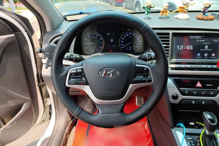 Used Hyundai Elantra (6th Generation / Lingdong) 2016 1.6L Automatic ZhiXuan – Elite Version Steering Wheel