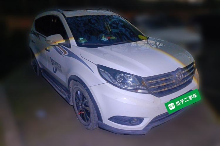 Used Dongfeng Fengon 580 2016 1.5T Manual Luxury Edition
